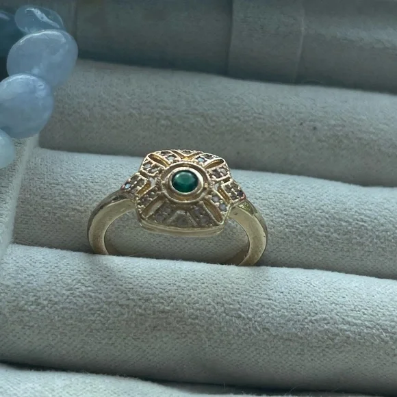 Art deco style emerald Gold and Green Ring - Picture 5 of 8
